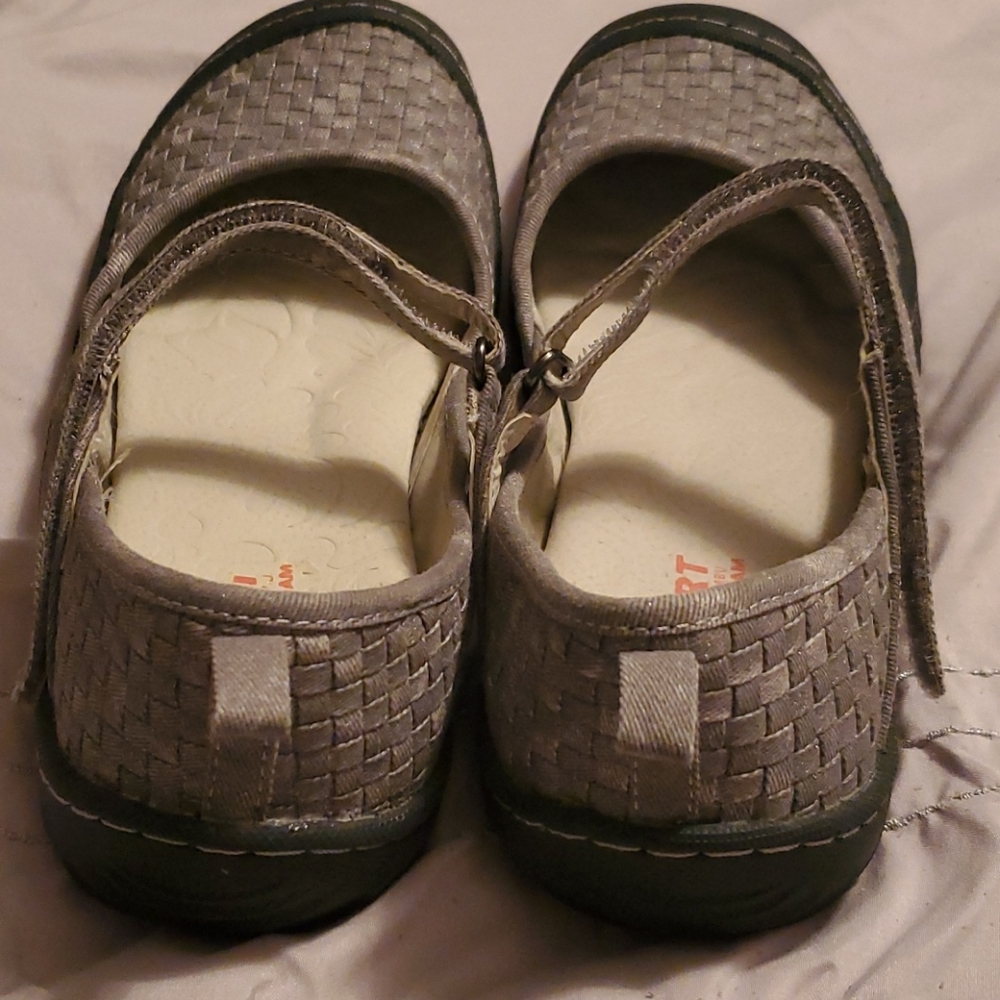 J Sport by Jambu with Memory Foam